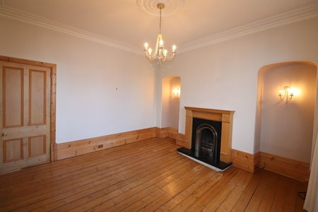 3 bedroom apartment to rent - Photo 5