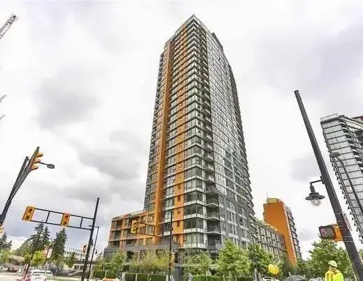 Coopers Lookout | 33 Smithe Street, North Vancouver - Photo 1