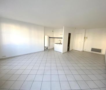 Location Appartement 1 pièce 32m² - Photo 3