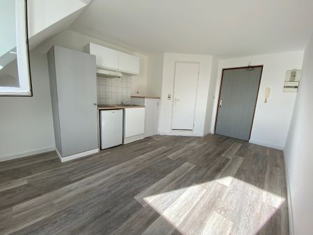 Location Appartement 1 pièce 14m² - Photo 3