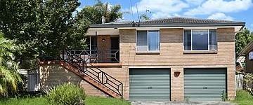 3 BED HOUSE - Photo 1