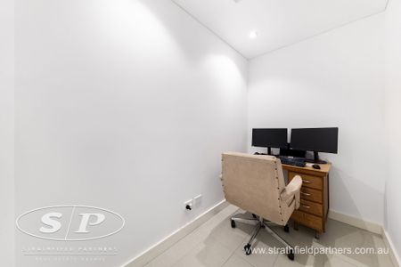 Luxurious Fully Furnished 2 Bedroom Apartment - Photo 4