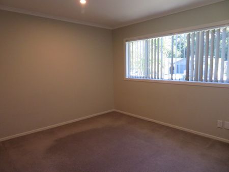 WAINUIOMATA LIVING - Photo 2