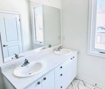 2924 NAKINA STREET - Photo 5