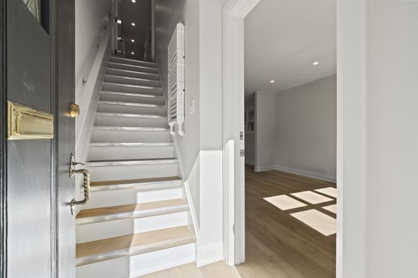 For Lease - 30 Strathgowan Avenue Unit# Upper, Toronto, Ontario - Photo 1