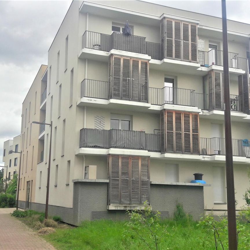 location Appartement T2 DE 42.9m² À RIS ORANGIS - Photo 1