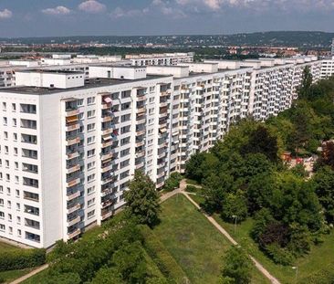 2 Raum Wohnung mit Dusche und einer schönen Aussicht! - Photo 1