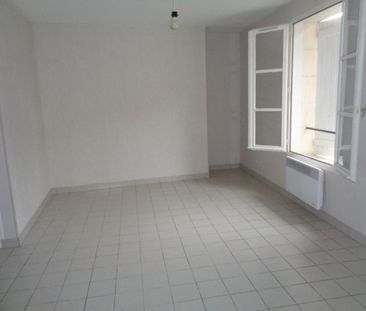 Location Appartement 1 pièce 32m² CHAUVIGNY 86300 - Photo 1