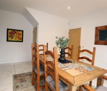 4 Holstein Crescent, Brokerstown Road, Lisburn, BT28 2RS - Photo 3