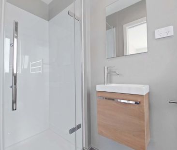 Gorgeous, low maintenance Corner Townhouse - Photo 5