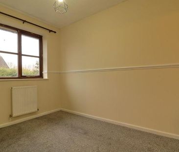 2 bedroom end of terrace house to rent - Photo 5