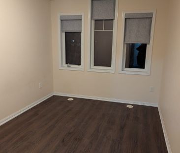 For Lease - 18 Arnprior Road, Brampton, Ontario - Photo 2