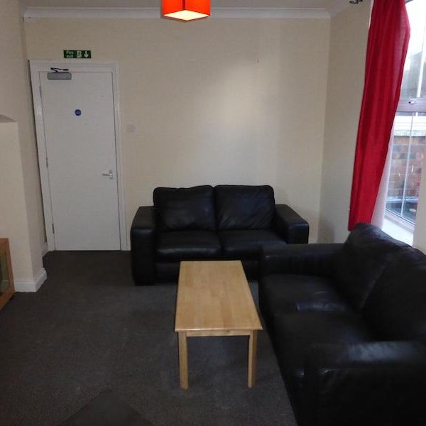 6 bedroom house share to rent - Photo 1
