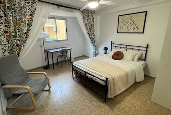 Carrer de Valentín Planells, Torrent, Valencian Community 46900