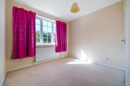 4 bedroom detached house to rent - Photo 5