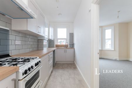 2 bedroom apartment to rent Stanfield Road, Bournemouth, BH9 - Photo 5