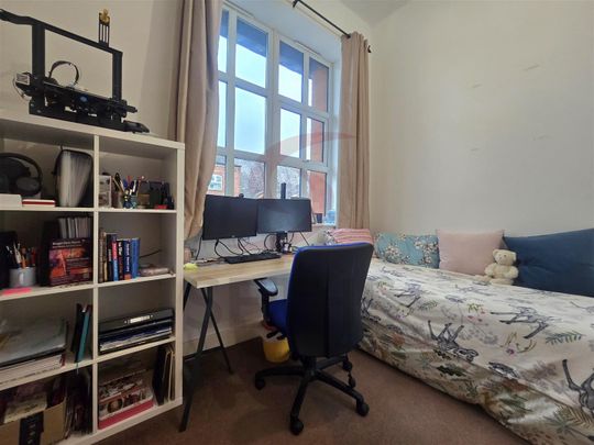 Western Road, LE3, Leicester - Photo 1