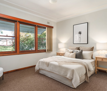 11 E K Avenue, Charlestown, NSW - Photo 2