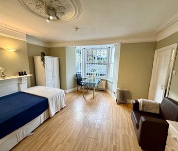 Room in a Shared House, Hammersmith Grove, W6 - Photo 6