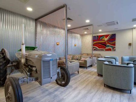 Silver En Suite - Photo 3