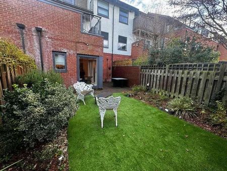 Montmano Drive, West Didsbury, Manchester, M20 - Photo 5