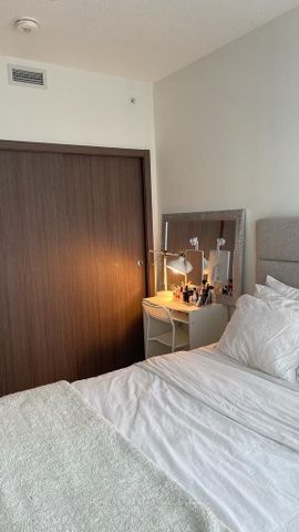 For Lease - 17 Bathurst Street Unit# 3105, Toronto, Ontario - Photo 3