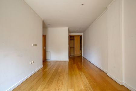 Apartamento T3 com garagem e varanda em Rio Tinto - Photo 2