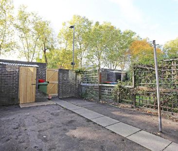 3 bedroom terraced house to rent - Photo 5