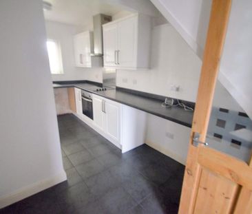 3 bedroom end of terrace house to rent - Photo 6