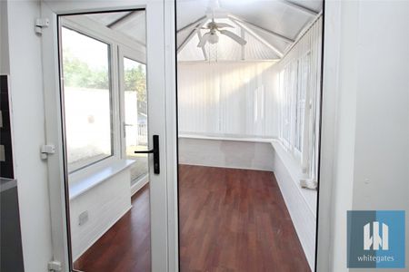 King Edward Street, Hemsworth, Pontefract, West Yorkshire, WF9 - Photo 3