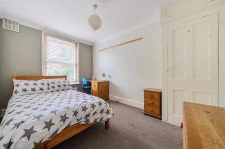 3 bedroom terraced house to rent - Photo 4