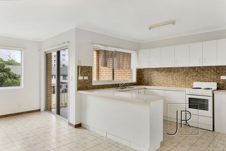 47 Pacific Street, Main Beach QLD 4217 - Apartment For Rent | Domain - Photo 5