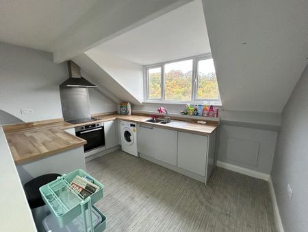 2 bedroom terraced house to rent - Photo 5