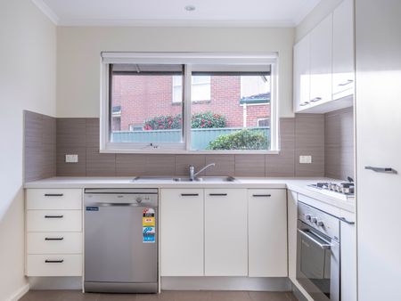 1/12 Rigby Avenue, Carnegie VIC 3163 - Apartment For Rent | Domain - Photo 3