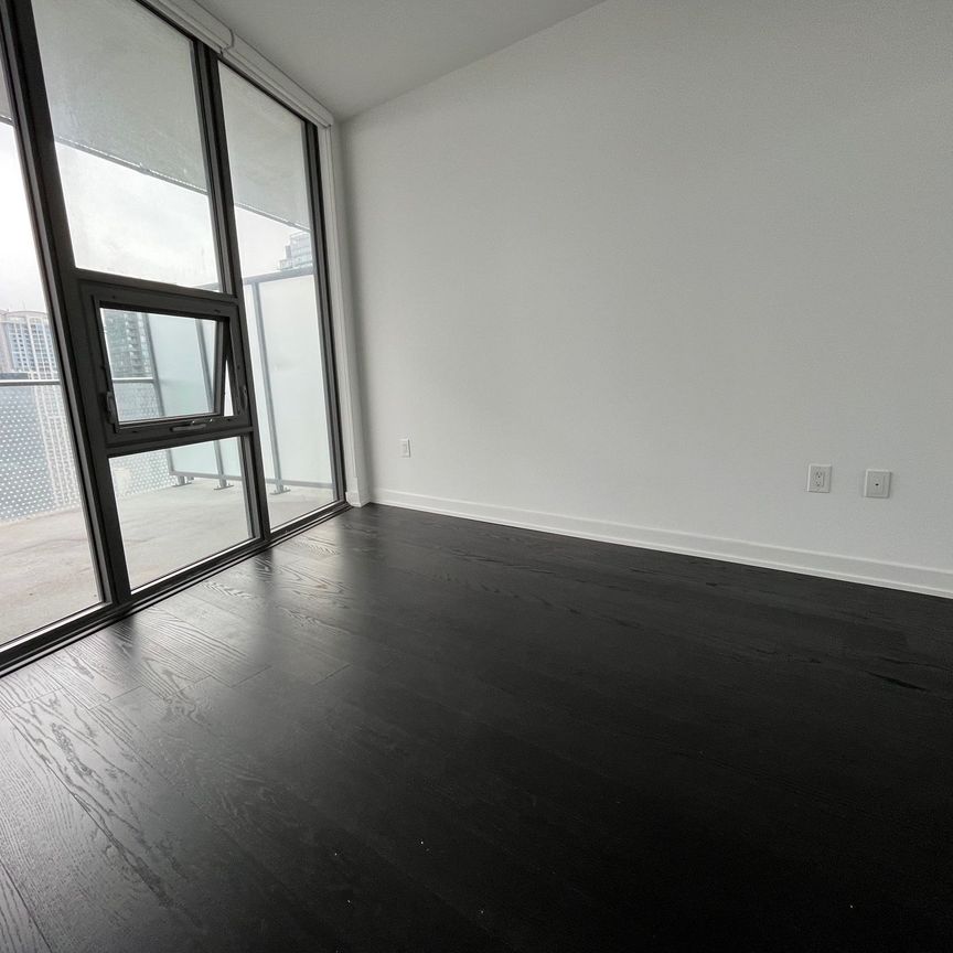 For Lease - 11 Wellesley Street Unit# 3004, Toronto, Ontario - Photo 1