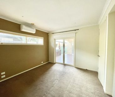 Spacious 4-Bedroom Family Home with Study in Prime Caroline Springs Location - Photo 3