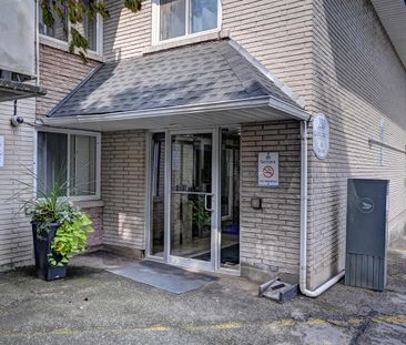 Hillcrest Apartments - Photo 1