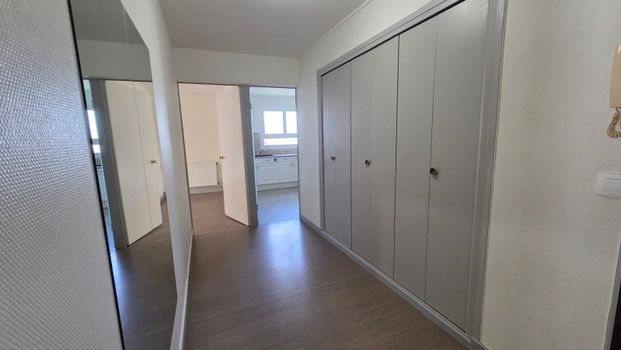 Location Appartement 3 pièces 70m² ST JEAN DE LA RUELLE 45140 - Photo 1