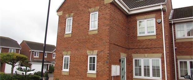 3 bedroom semi-detached house to rent - Photo 1