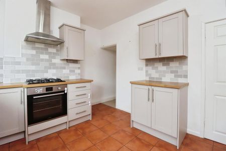 Gladstone Street, Kettering, Rothwell - Photo 3