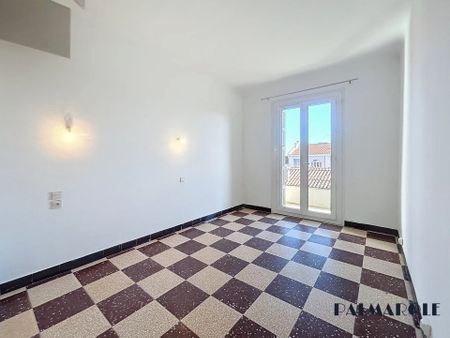 Location Appartement 4 pièces 83m² PERPIGNAN 66100 - Photo 4