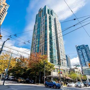 Spacious & Updated 2 BD & 2 BA in the Heart of Vibrant Downtown Vancou - Photo 2