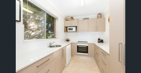 Close to the Beach - Photo 5