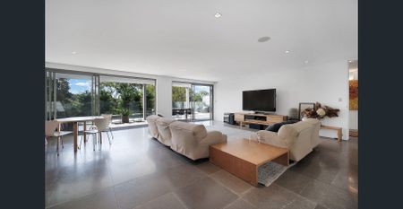 Architect Designed Family Home of Tremendous Scale, Enjoying Beautiful District Views and a Glorious Sun Bathed Swimming Pool - Photo 3