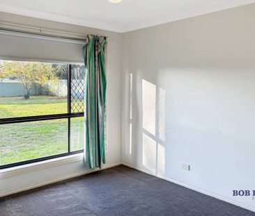 Three Bedroom Home Close to Delroy Park Shopping Centre - Photo 1