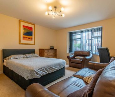 The Annex, 14 Bracken Hill - Photo 4