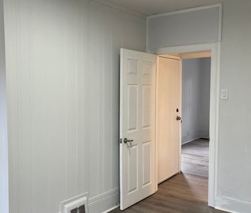 For Lease - 275 Main Street Unit# Upper, Hamilton, Ontario - Photo 2