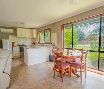 LOCATION LOCATION - Photo 3