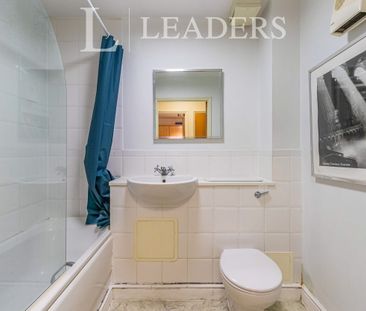 1 bedroom apartment to rent Hudson House, Station Approach, Epsom, ... - Photo 6
