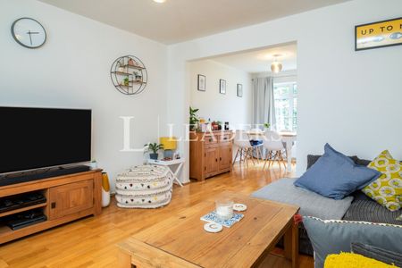 3 bedroom house to rent Hulatt Road, Cambridge, CB1 - Photo 2